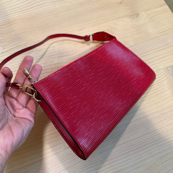 Louis Vuitton Red Epi Pochette - Picture 5 of 14